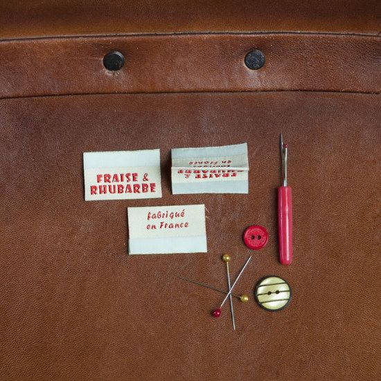 Fraise Rhubarbe clothing label