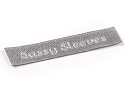 sassy sleeves woven label